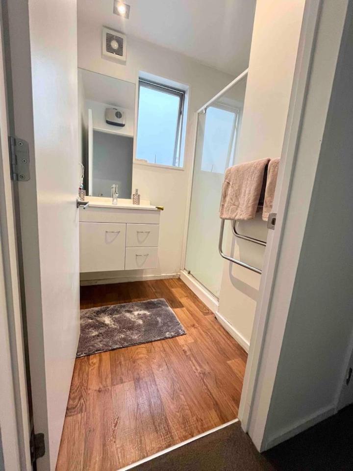 City Fringe Private Room - Your Urban Escape! 크라이스트처치 외부 사진
